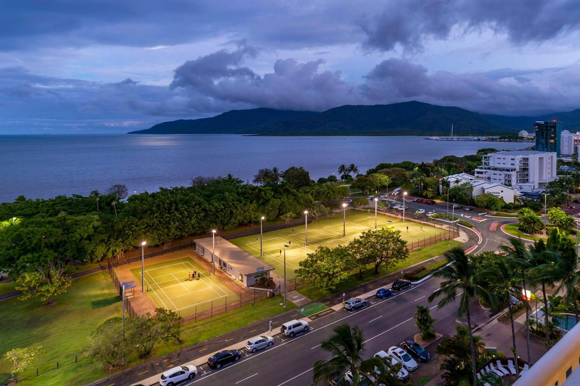 Rydges Esplanade Resort Cairns Esterno foto